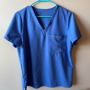 Figs Catarina one pocket scrub top in ceil blue